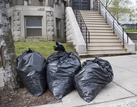 Various types of commercial skips available